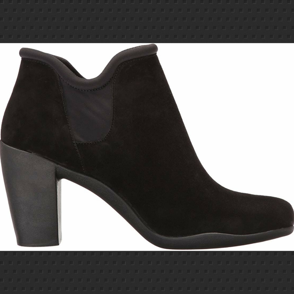 Clarks Suede Adya Bella Artisan Booties - EUC - Picture 2 of 9